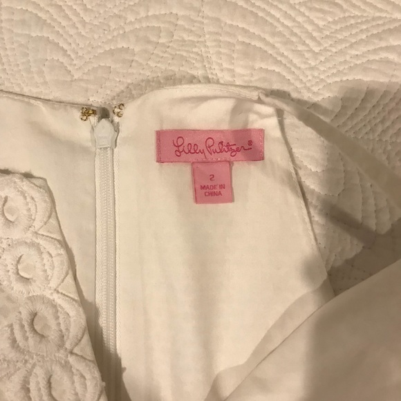 Lily Pulitzer white magnolia top - Picture 3 of 3